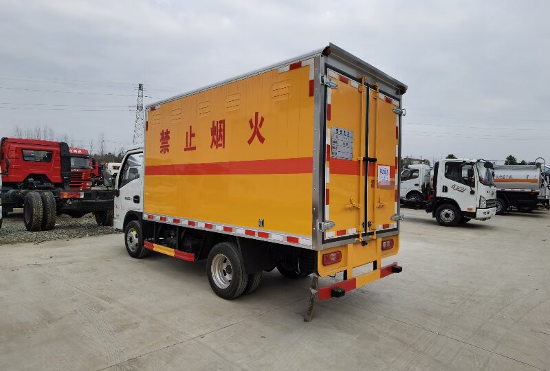 眉山到訥河貨運(yùn)公司